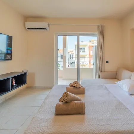 Rhodes Sunrise View Suite! 1br, Sleeps 4 Apartman